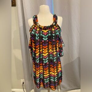 ❗️5X$30❗️ Madison Paige Colorful Sheer Chevron Top size M